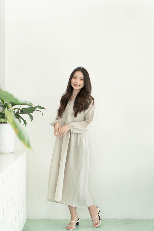 Yuri Dress Soft Grey