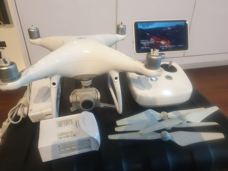 Drone phantom deals 4 harga